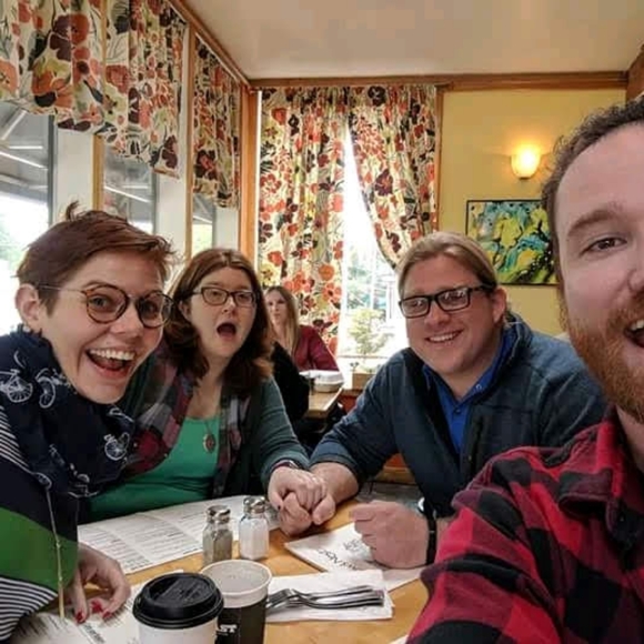 Meet your Posher, Katie - Picture 4 of 4